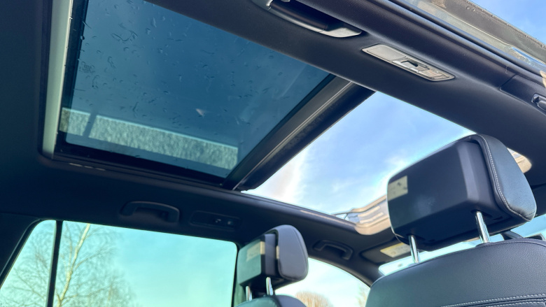 Volkswagen Passat 2.0 TDI R-Line 5dr DSG [Panoramic Roof] Diesel Estate